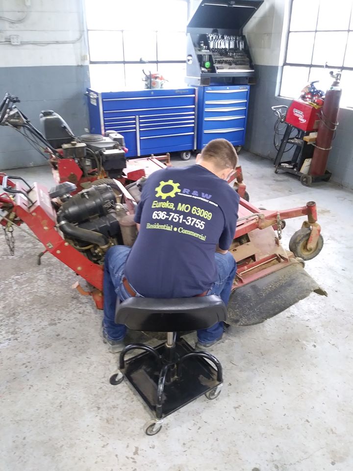 Top Best Lawn Mower Repair Shops in Pacific MO Angie's List